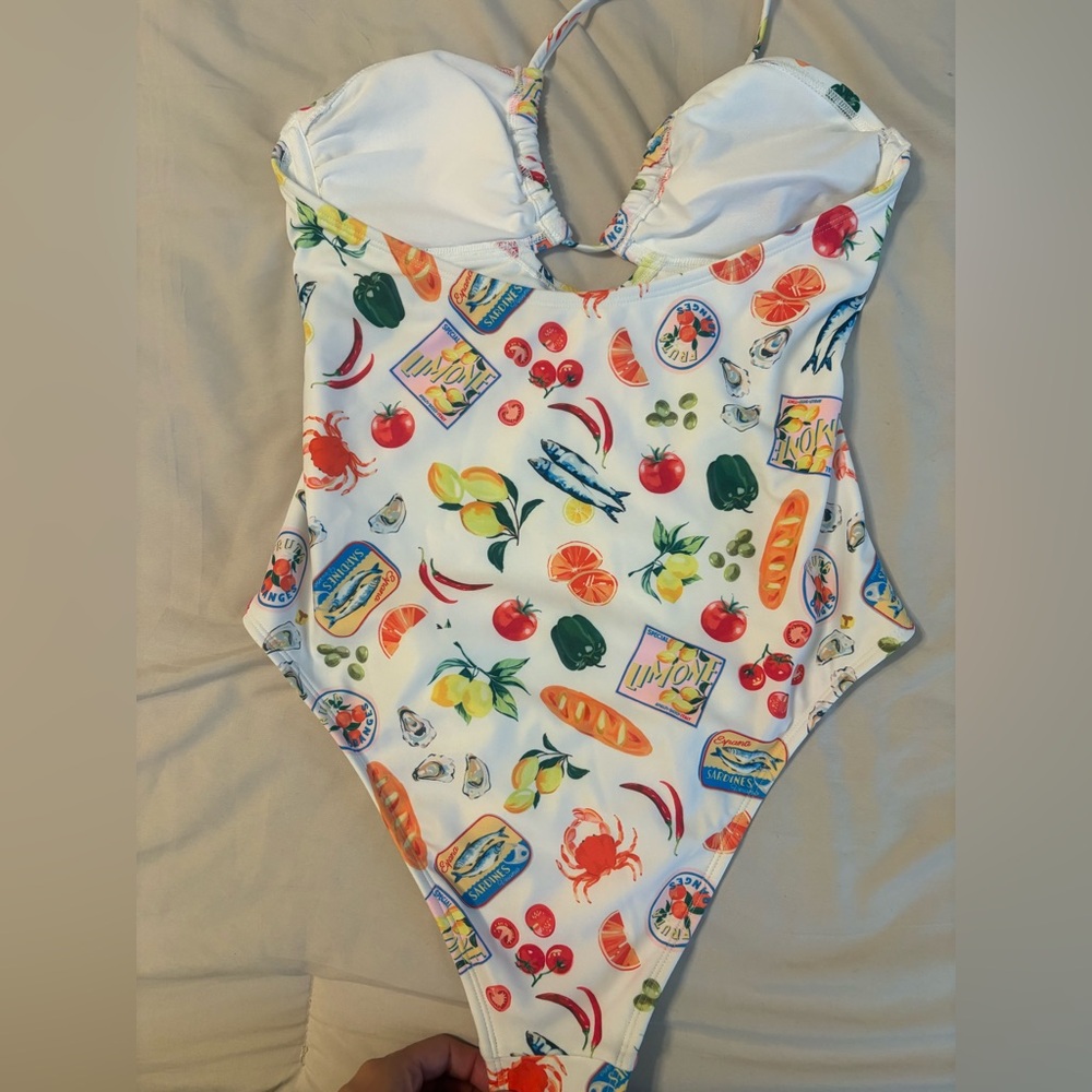 No Boundaries Italian Summer Sardine Print One Piece Swimsuit Size 4/6 - Picture 5 of 7